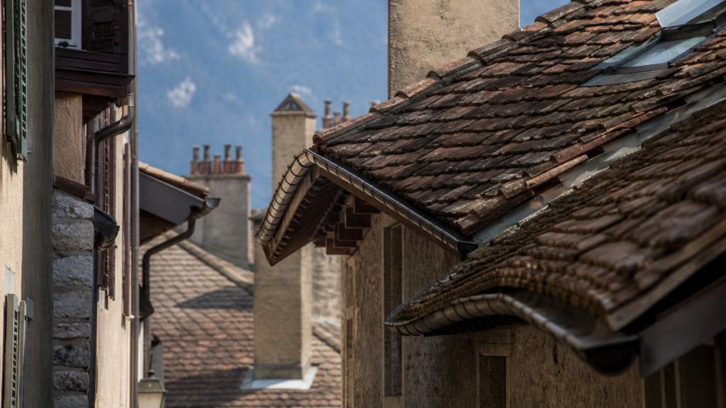 Détail toiture rue Basse-du-Château